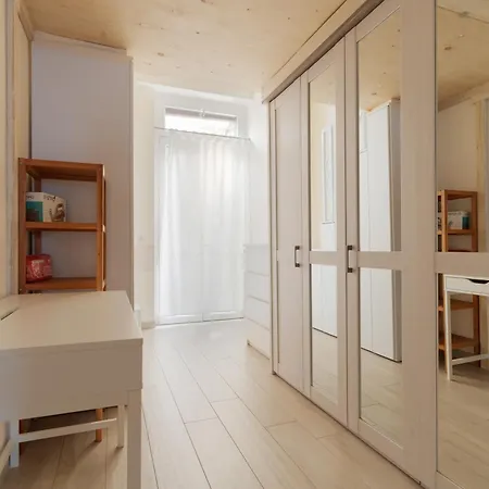 Guesthost - Cozy Loft With Mezzanine 米兰