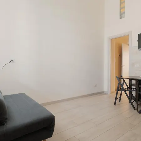 Guesthost - Cozy Loft With Mezzanine 公寓 米兰